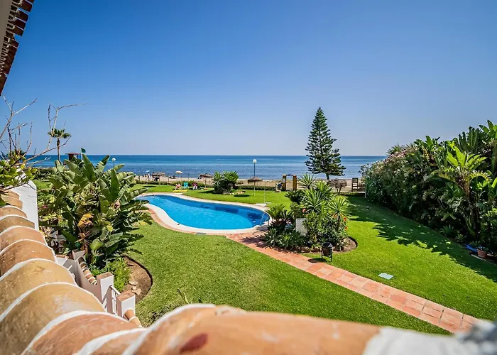 Luxury 2 Bedroom Beachfront Apt In Bali-Boho Style