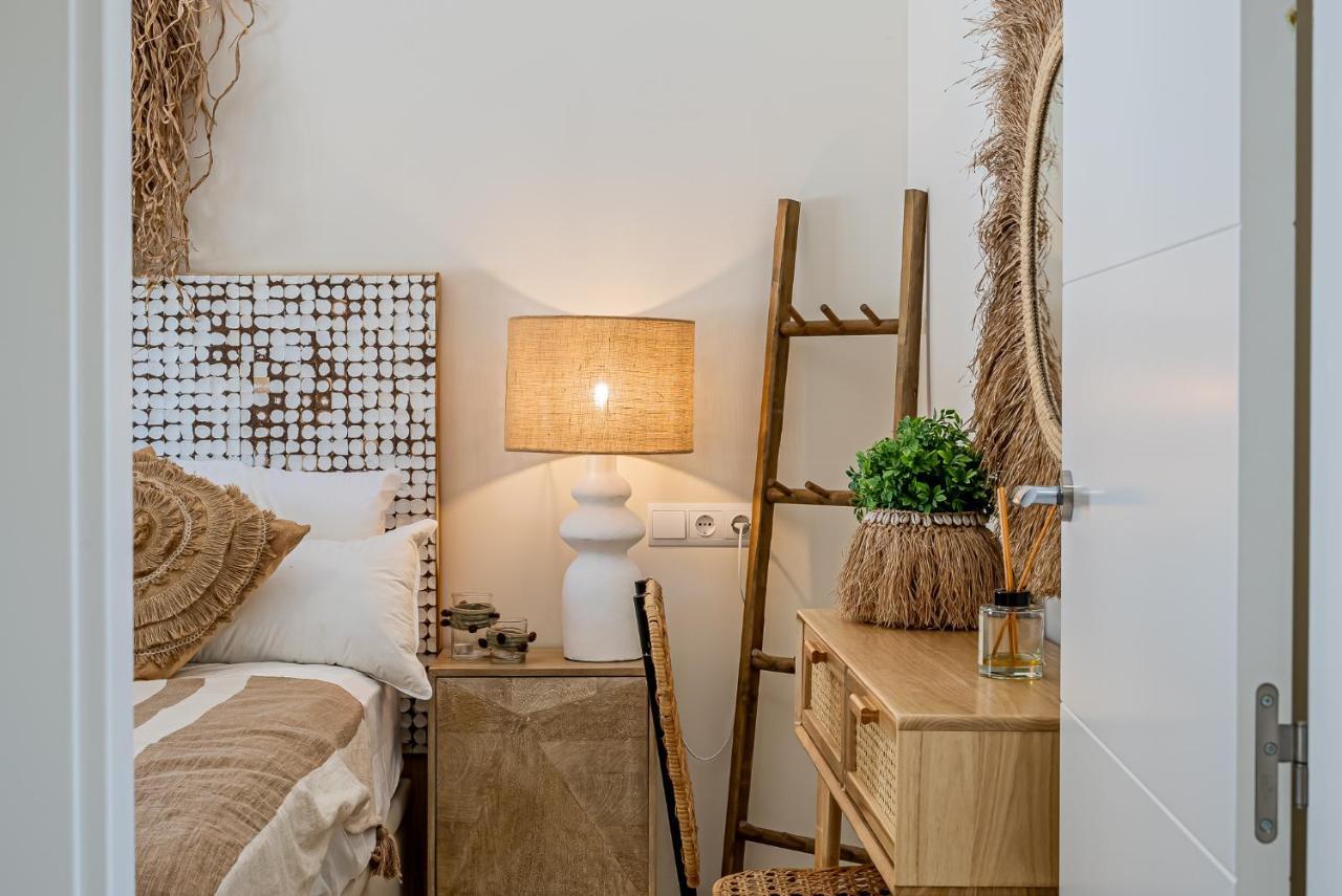 Luxury 2 Bedroom Beachfront In Bali-boho Style Apartment *